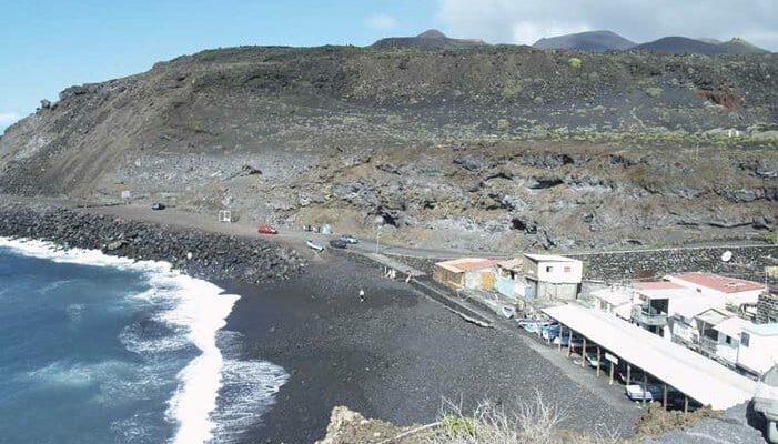 Playa del faro de fuencaliente en La Palma
