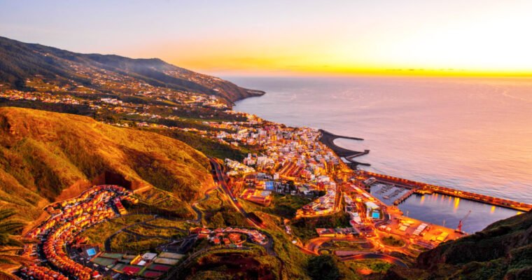Descubre la belleza del volcán de Cumbre Vieja en La Palma: Guía turística para los amantes de la naturaleza