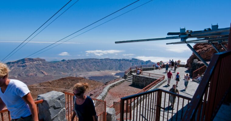 Descubre las impresionantes vistas del Teide desde el teleférico más alto de España